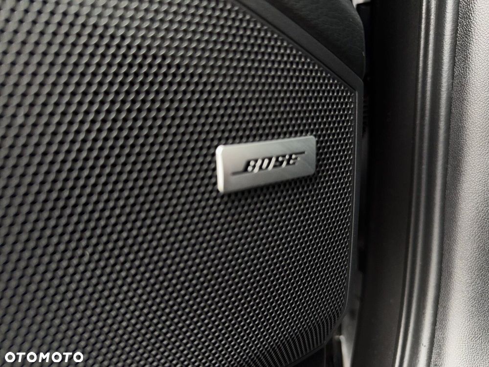 Porsche Cayenne - 32