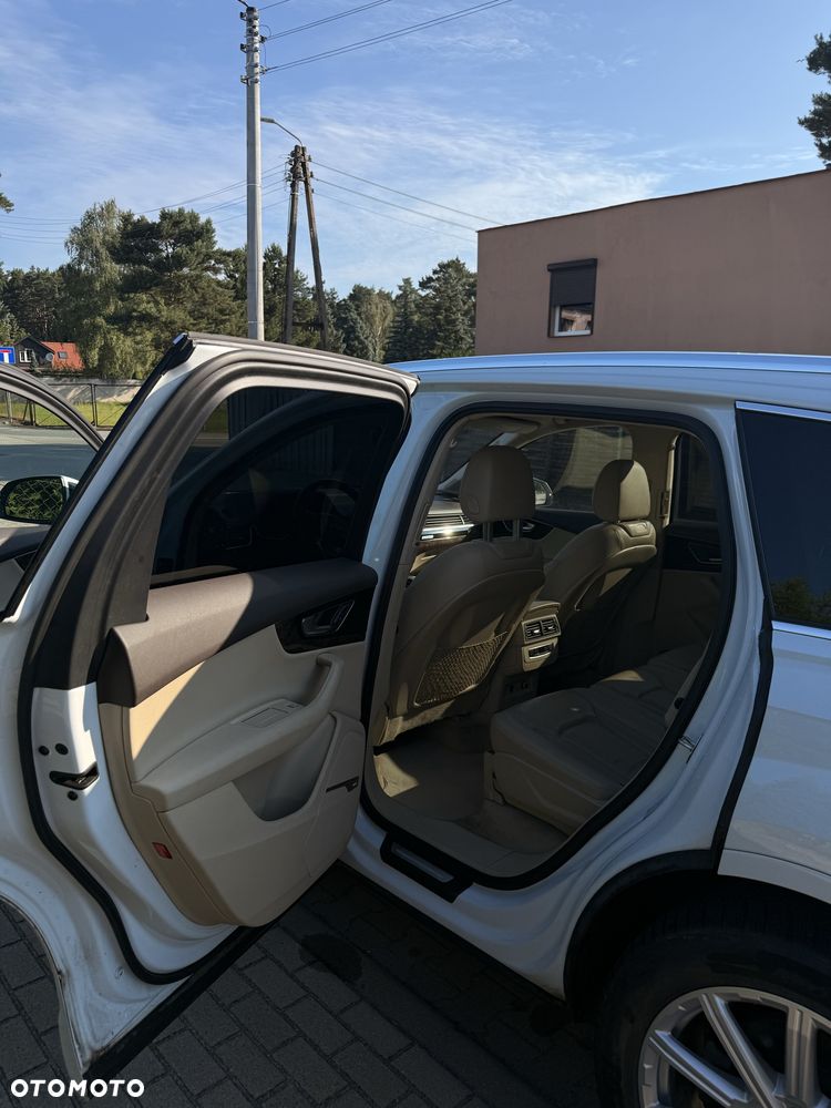 Audi Q7 - 6