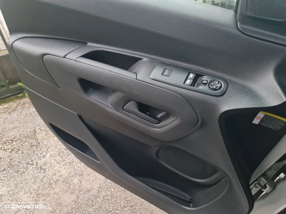 Peugeot Partner Premium 1.6 HDi 100CV * Gps/AC/ IVA incluído - 20