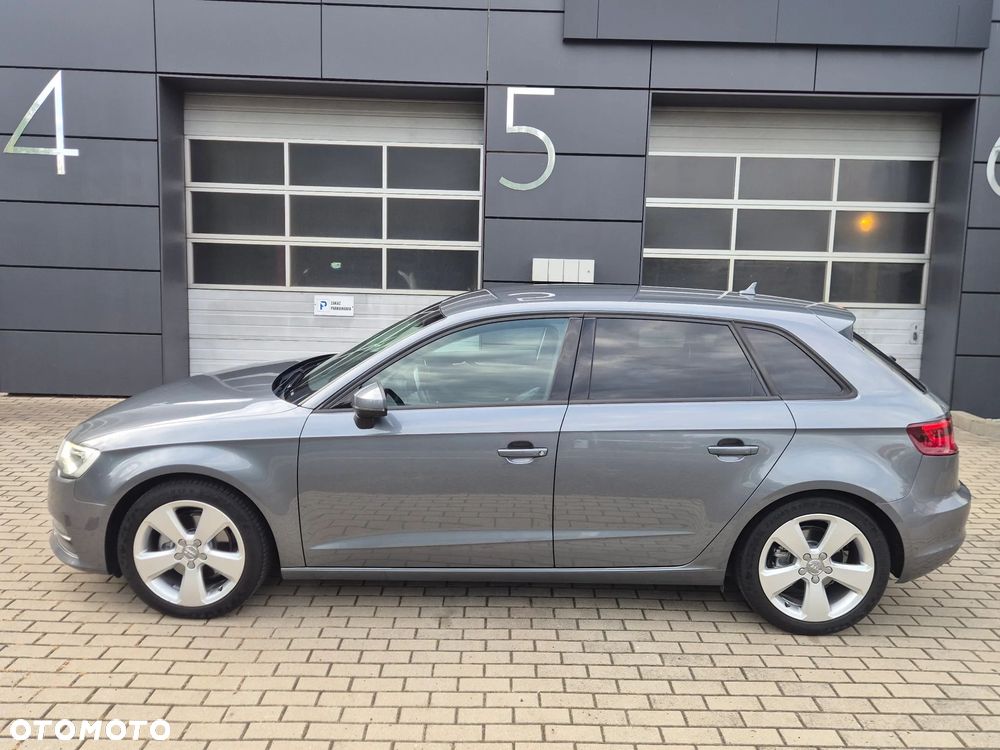 Audi A3 Sportback 2.0 TDI S tronic sport - 4