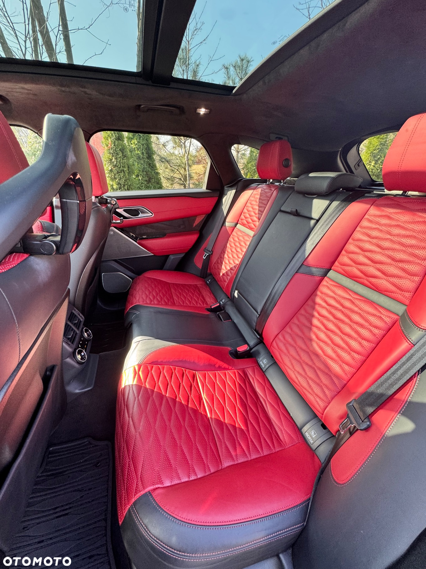 Land Rover Range Rover Velar 5.0 V8 S/C SV AB Dynamic - 14