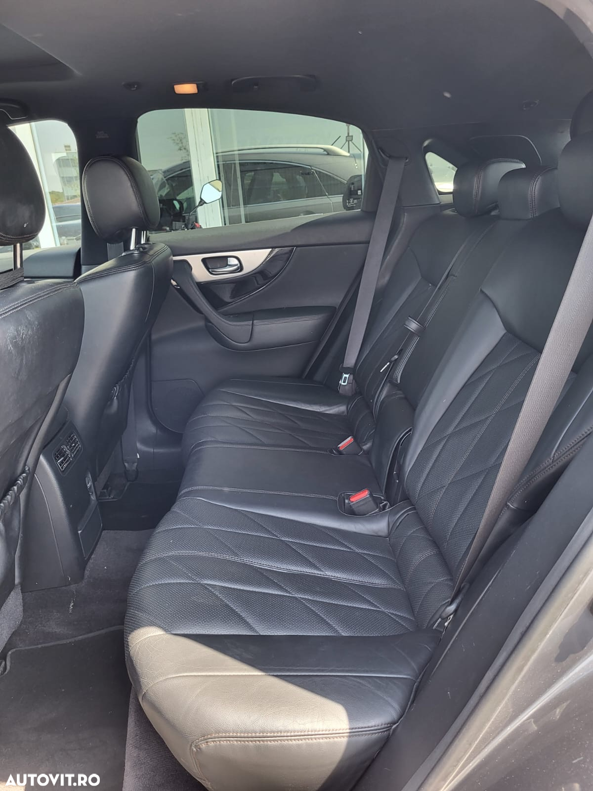 Infiniti Q70 3.0d S Premium - 11