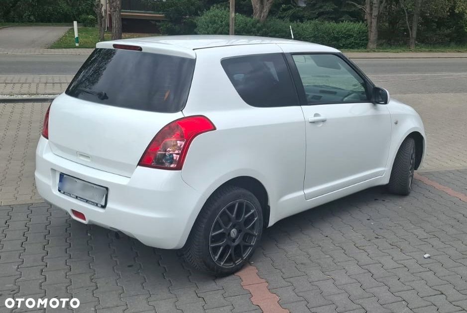 Suzuki Swift 1.3 Classic - 8