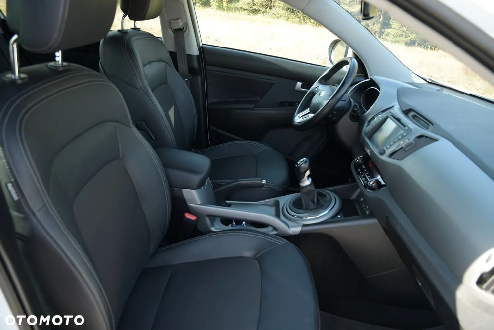 Kia Sportage 2.0 CRDI XL 2WD - 18