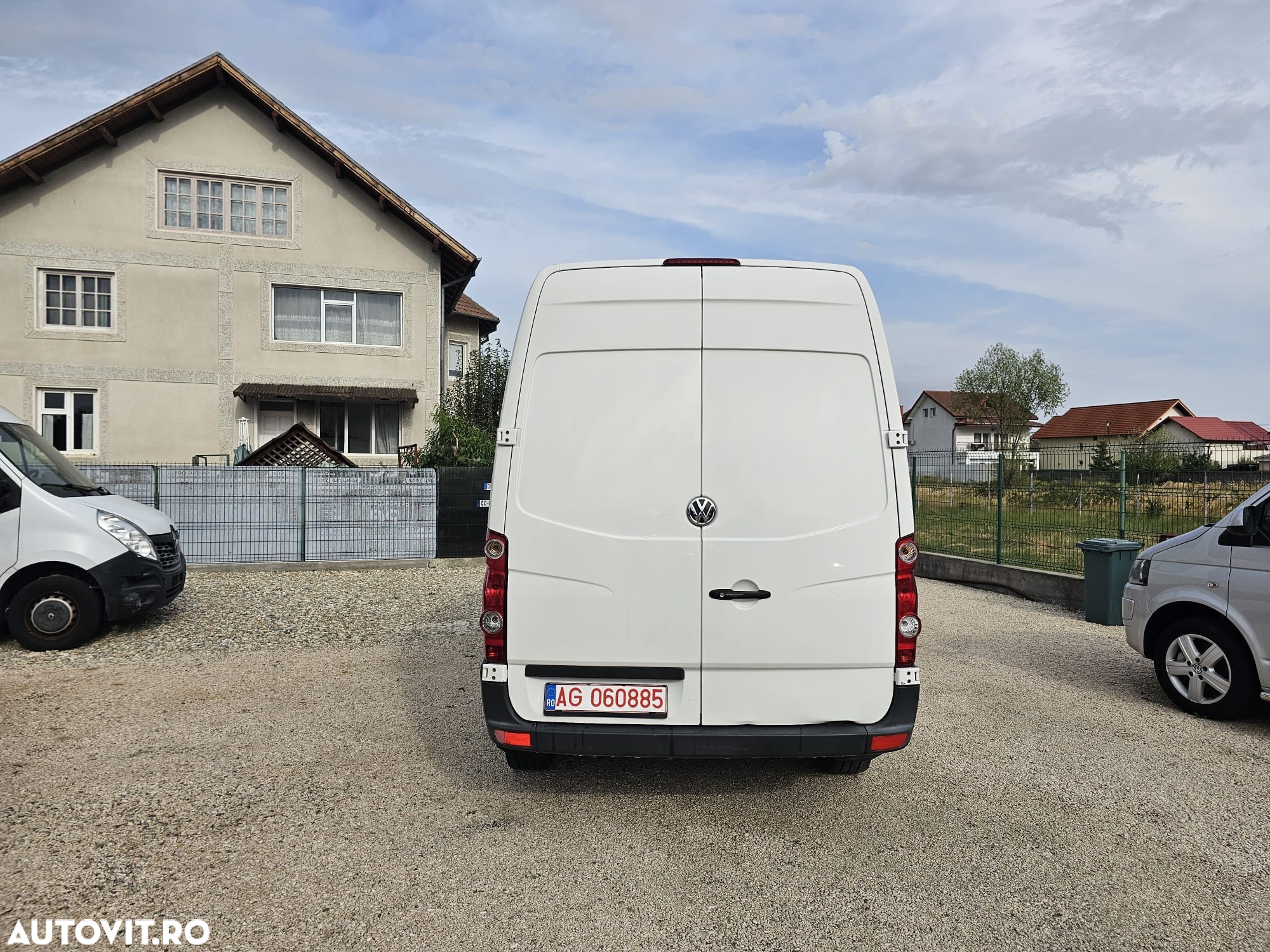 Volkswagen Crafter 2.0 TDI - model MEDIU - doua usi laterale - 11
