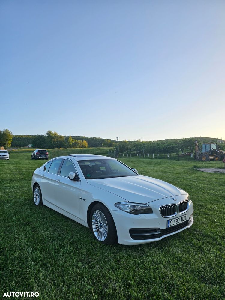 BMW Seria 5 520d Aut. Luxury Line - 26