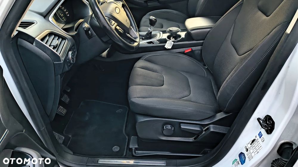 Ford S-Max 2.0 TDCi Titanium - 5