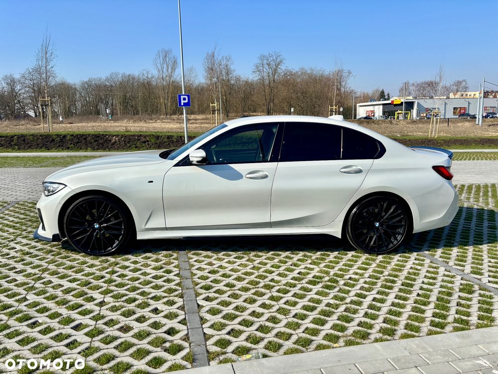 BMW Seria 3 320d xDrive M Sport Shadow sport - 4