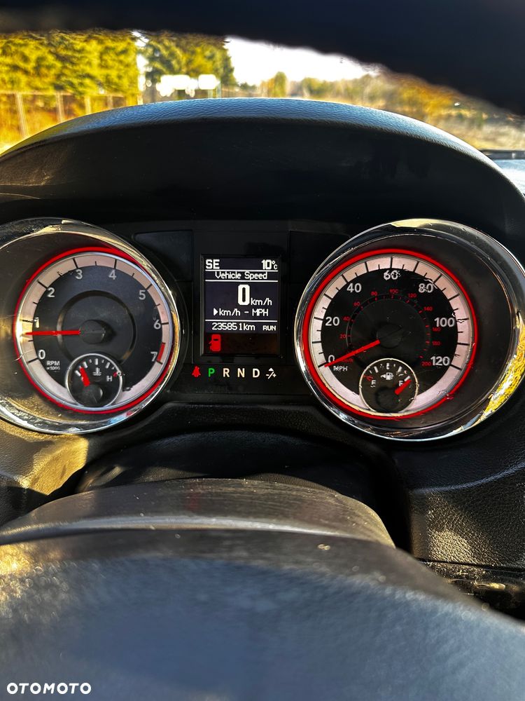 Dodge Grand Caravan 3.6 R/T - 13