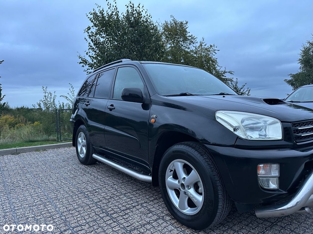 Toyota RAV4 2.0 D-4D 4x4 - 5