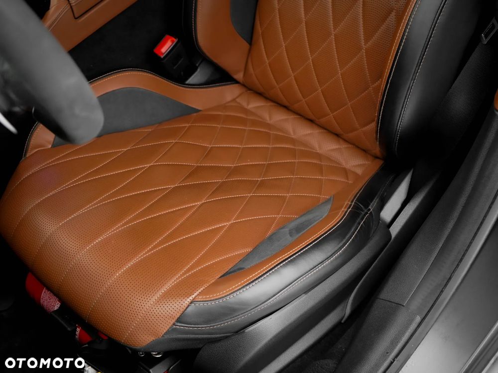 Mercedes-Benz AMG GT - 23