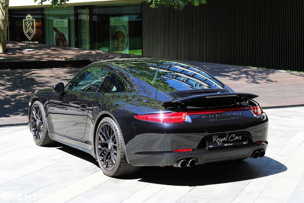 Porsche 911 Carrera 4 GTS PDK - 3