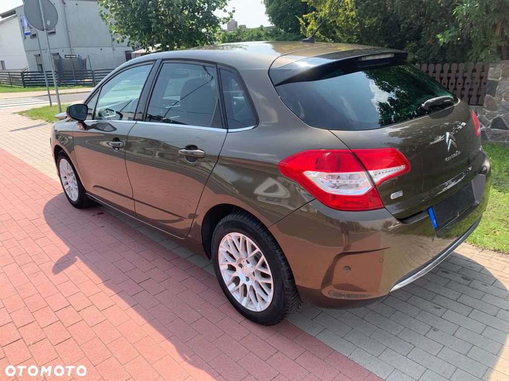 Citroën C4 1.6 HDi Exclusive - 6