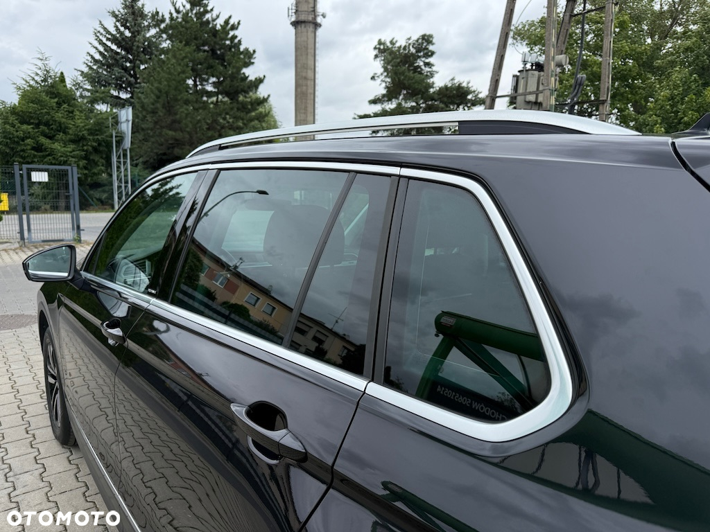 Volkswagen Tiguan 2.0 TDI SCR DSG IQ.DRIVE - 40