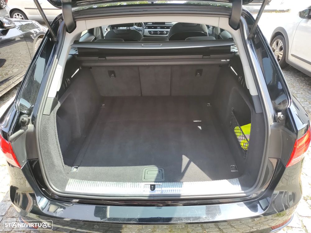 Audi A4 2.0 TDI S tronic design - 9
