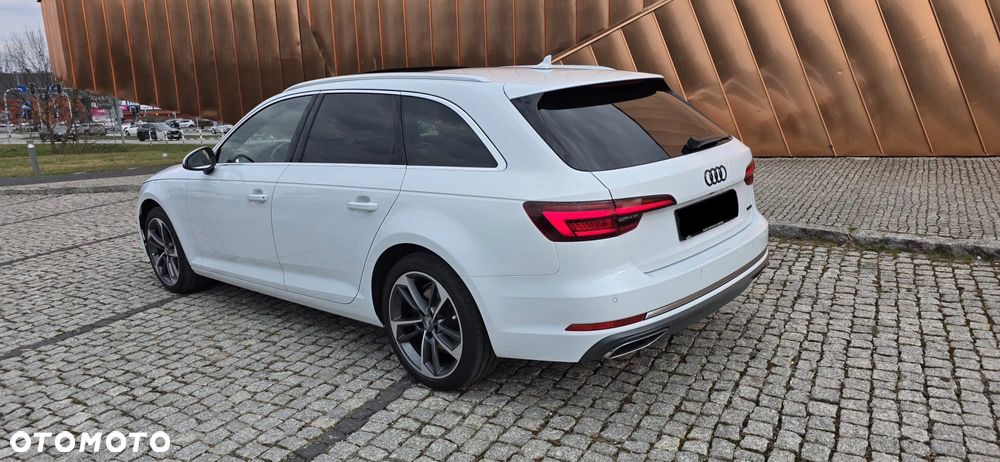 Audi A4 Avant 40 TDI quattro S tronic S line - 14
