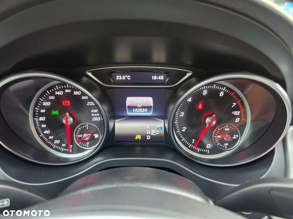 Mercedes-Benz GLA 220 4-Matic AMG Line - 21