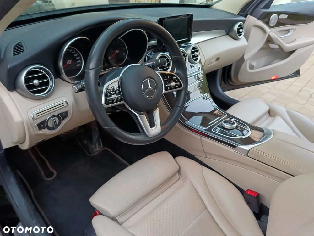 Mercedes-Benz Klasa C 200 4MATIC 9G-TRONIC - 13