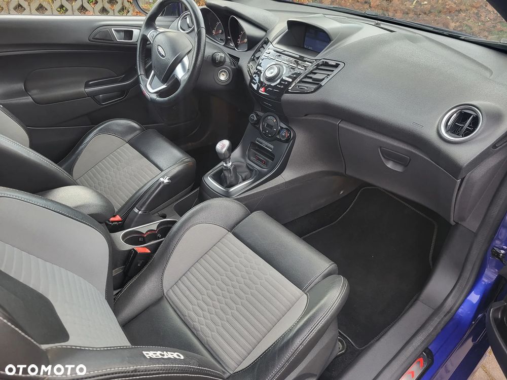Ford Fiesta 1.6 EcoBoost ST - 12