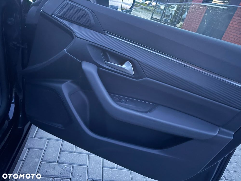 Peugeot 508 BlueHDi 130 EAT8 Allure - 17