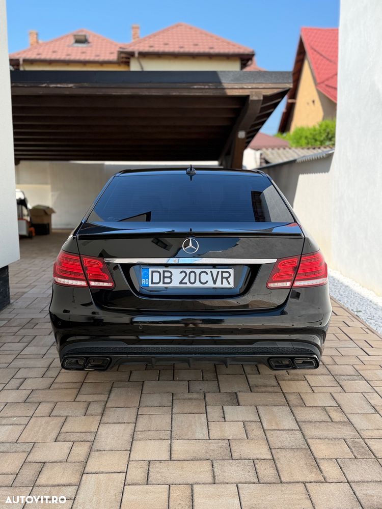 Mercedes-Benz E - 4