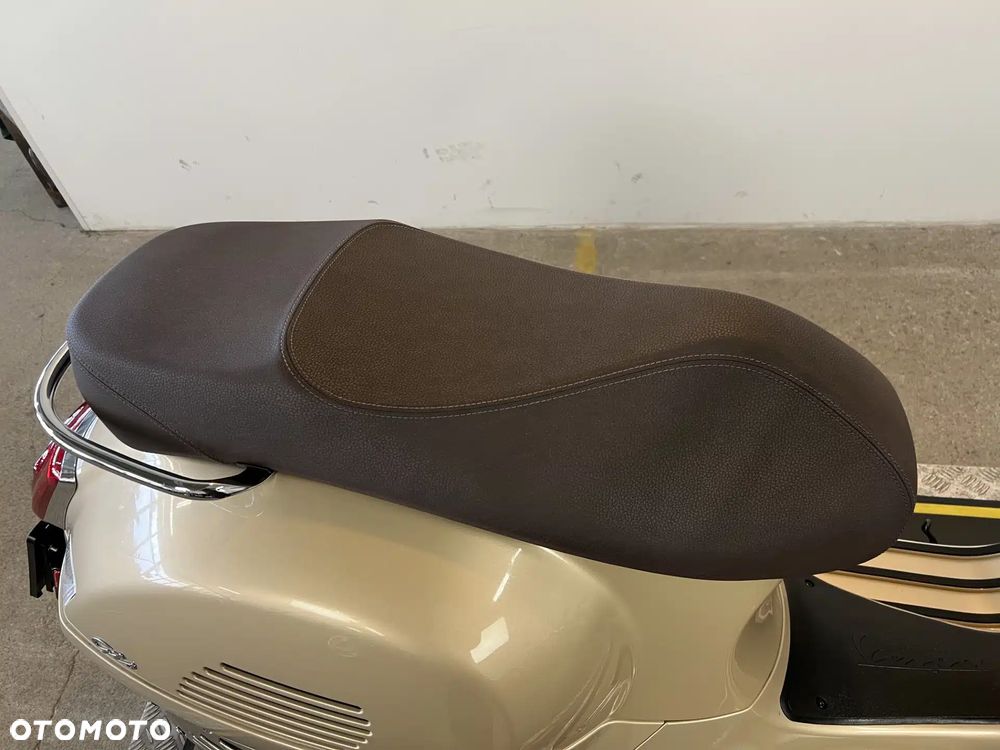Vespa GTS - 8