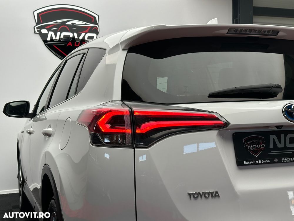 Toyota RAV4 - 9