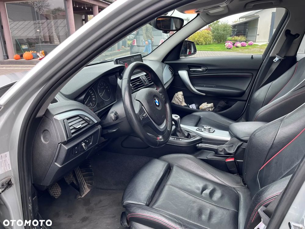 BMW Seria 1 118i Sport Line - 15