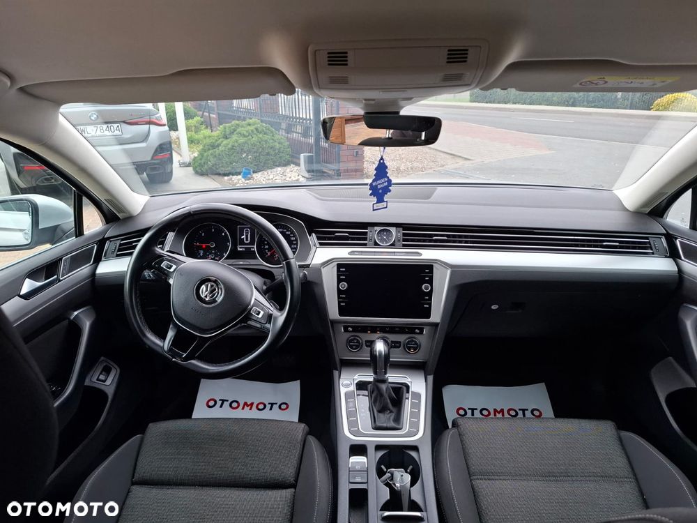 Volkswagen Passat 2.0 TDI SCR DSG Highline - 20