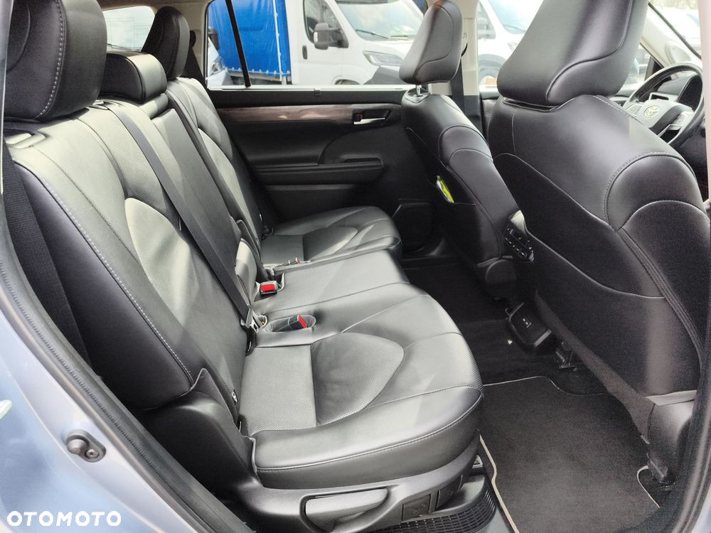 Toyota Highlander - 10