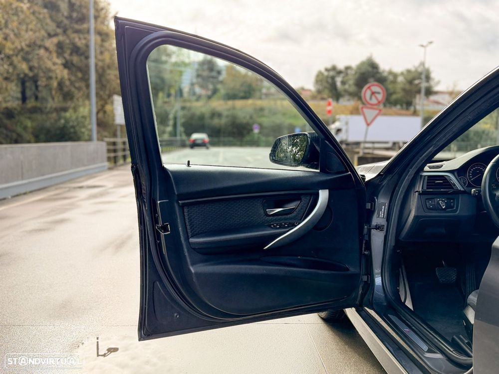 BMW 320 d Touring Auto Pack M - 18