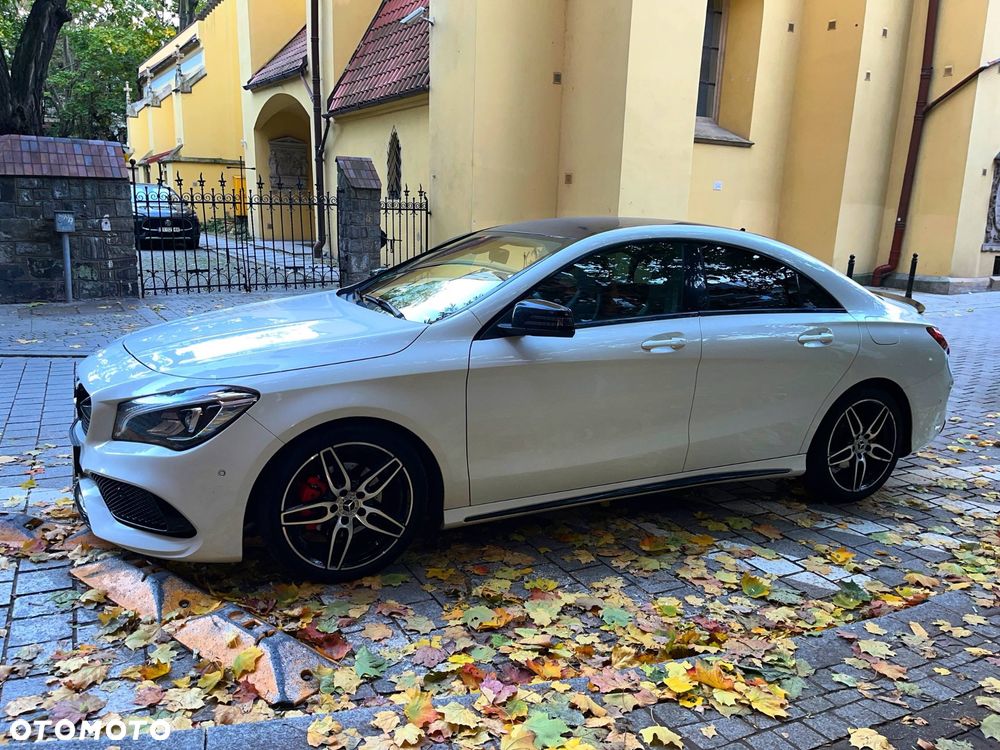 Mercedes-Benz CLA 200 7G-DCT AMG Line - 4