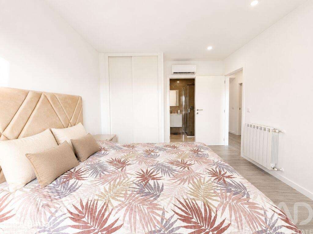 Apartamento T2 em Santa Maria Maior de 91 m2 - Grande imagem: 2/24