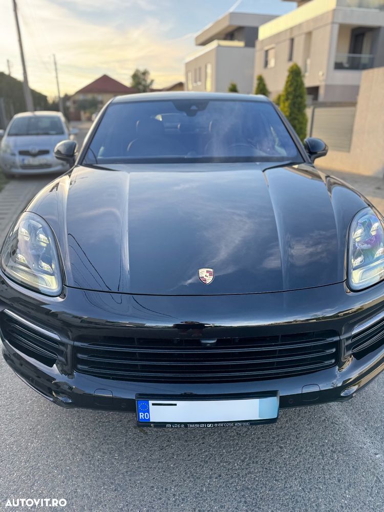Porsche Cayenne Coupe - 6