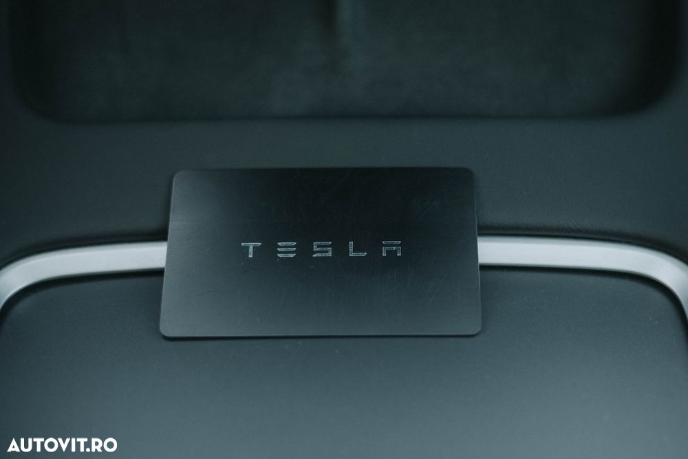 Tesla Model 3 - 15