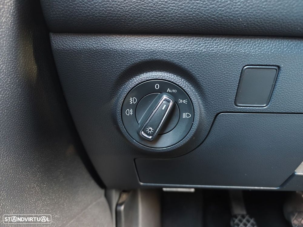 SEAT Arona 1.0 TSI FR - 28