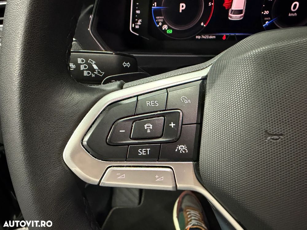 Volkswagen Tiguan 2.0 TDI DSG Elegance - 12