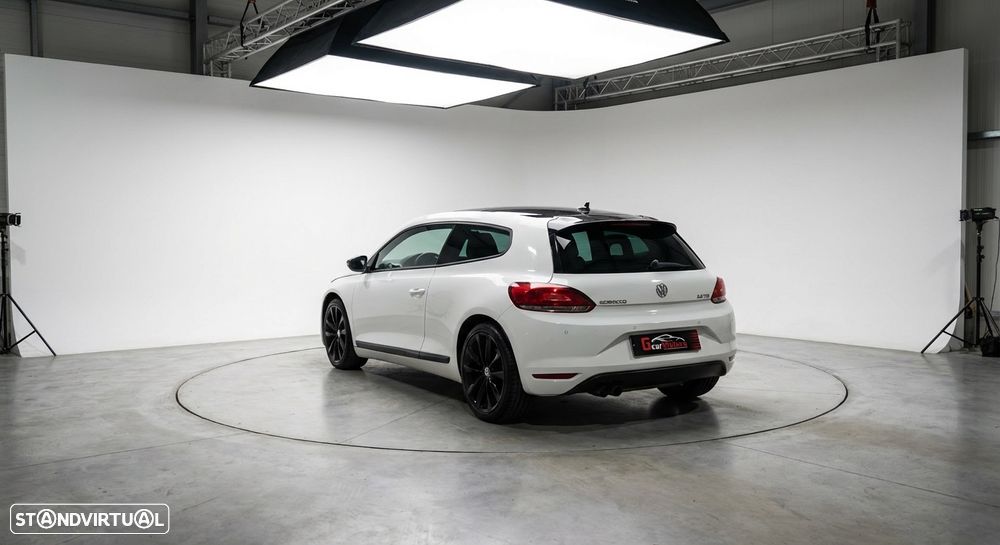 VW Scirocco 2.0 TDI (Blue Motion Technologie) DSG - 7