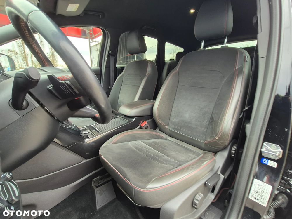 Ford Kuga 2.0 TDCi 4x4 ST-Line - 27