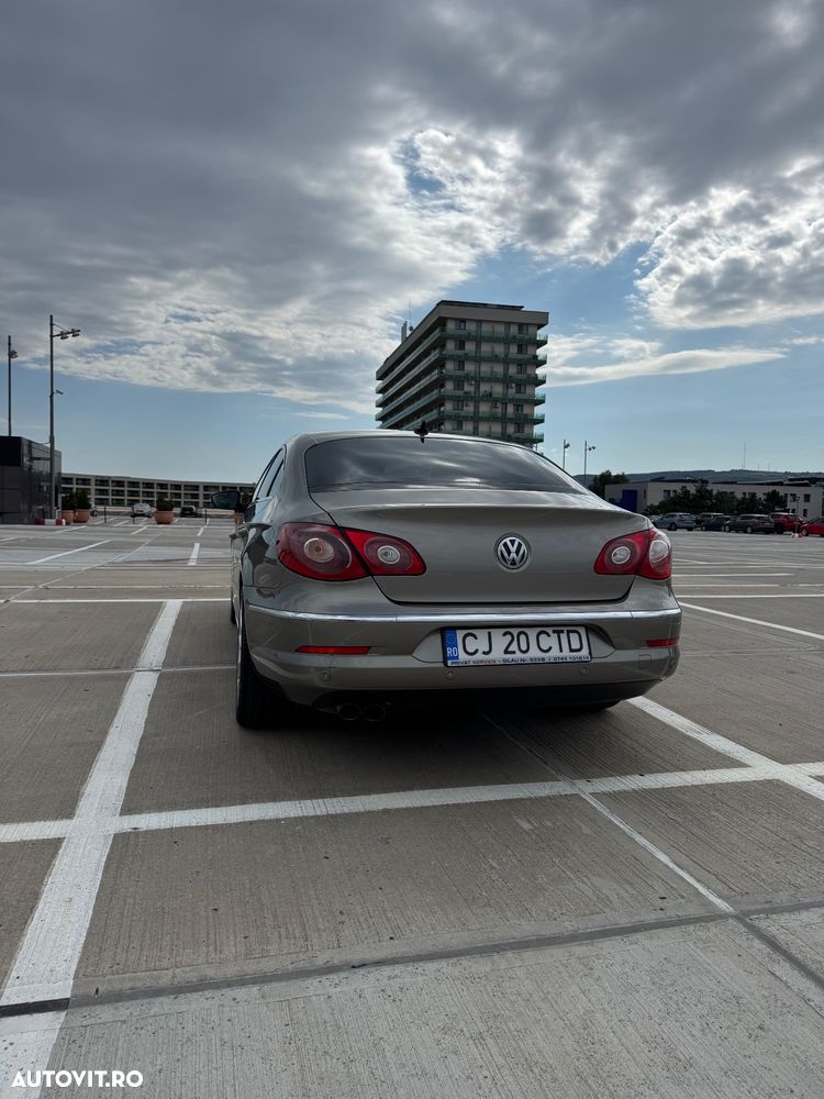 Volkswagen Passat 2.0 TDI DSG Comfortline - 8