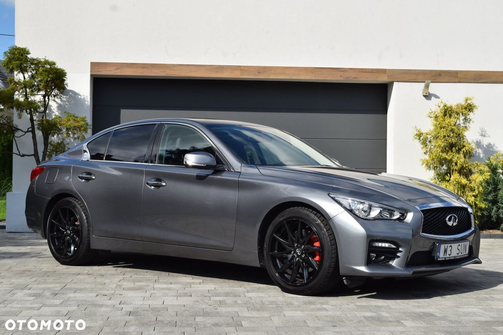 Infiniti Q50 2.0t Sport Sound Studio by Bose - 36