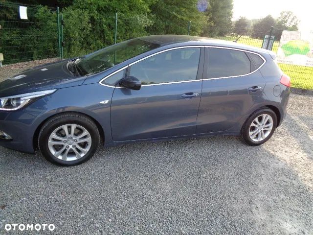 Kia Ceed 1.4 CVVT Dream Team Edition - 2