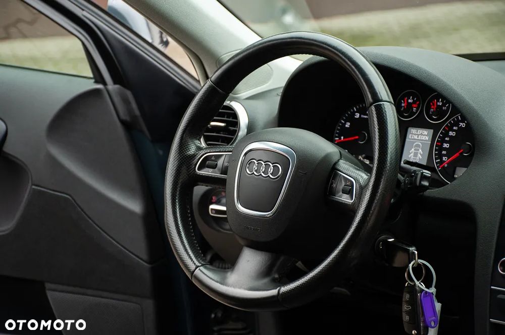 Audi A3 Sportback 1.6 Attraction - 12