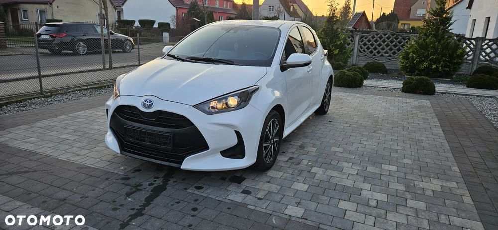 Toyota Yaris - 1