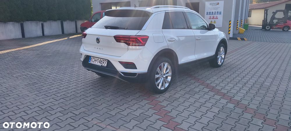 Volkswagen T-Roc - 4