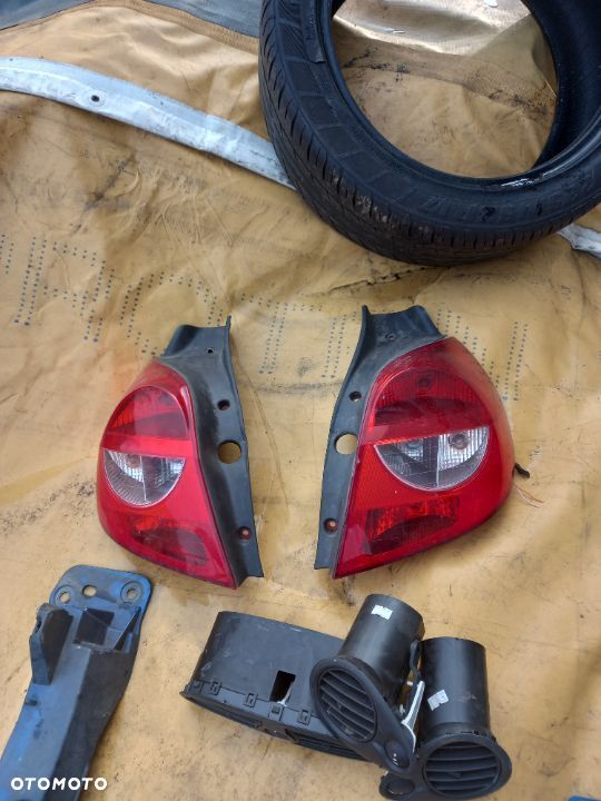 Lampy tył Renault clio 3 - 1