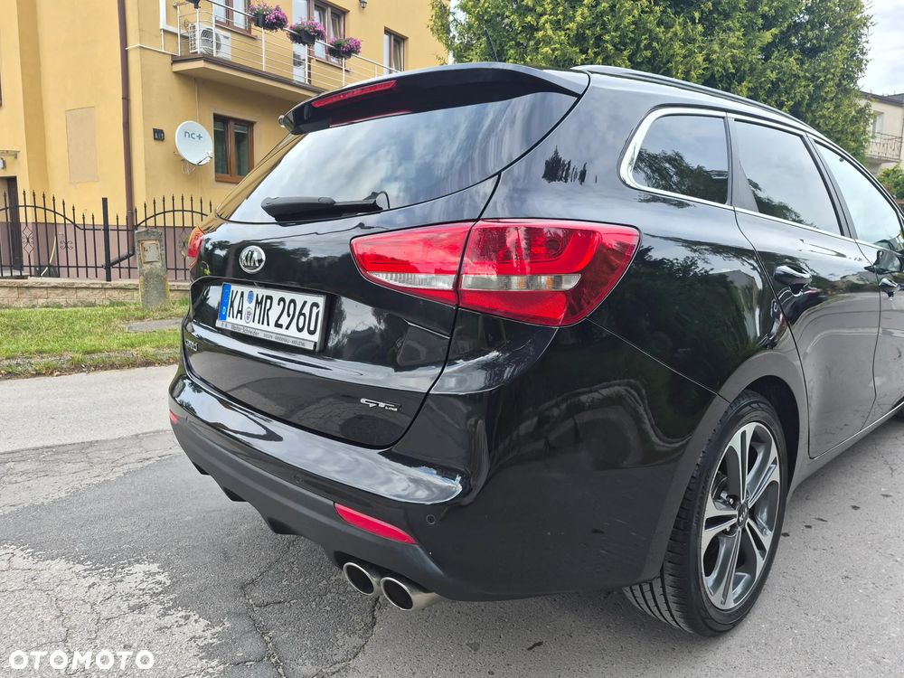 Kia Ceed 1.6 CRDi 136 ISG GT Line - 11