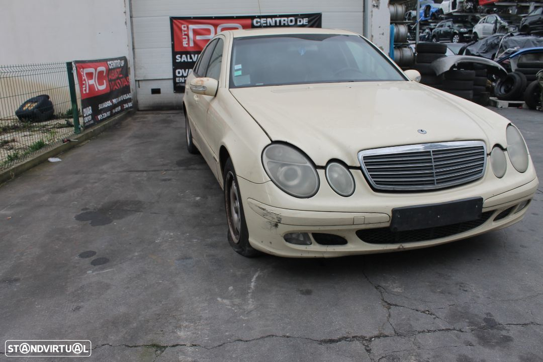 Mercedes Classe E W211 de 2004 - 4