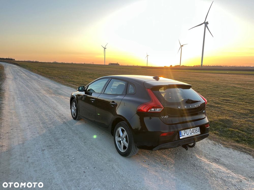 Volvo V40 - 16