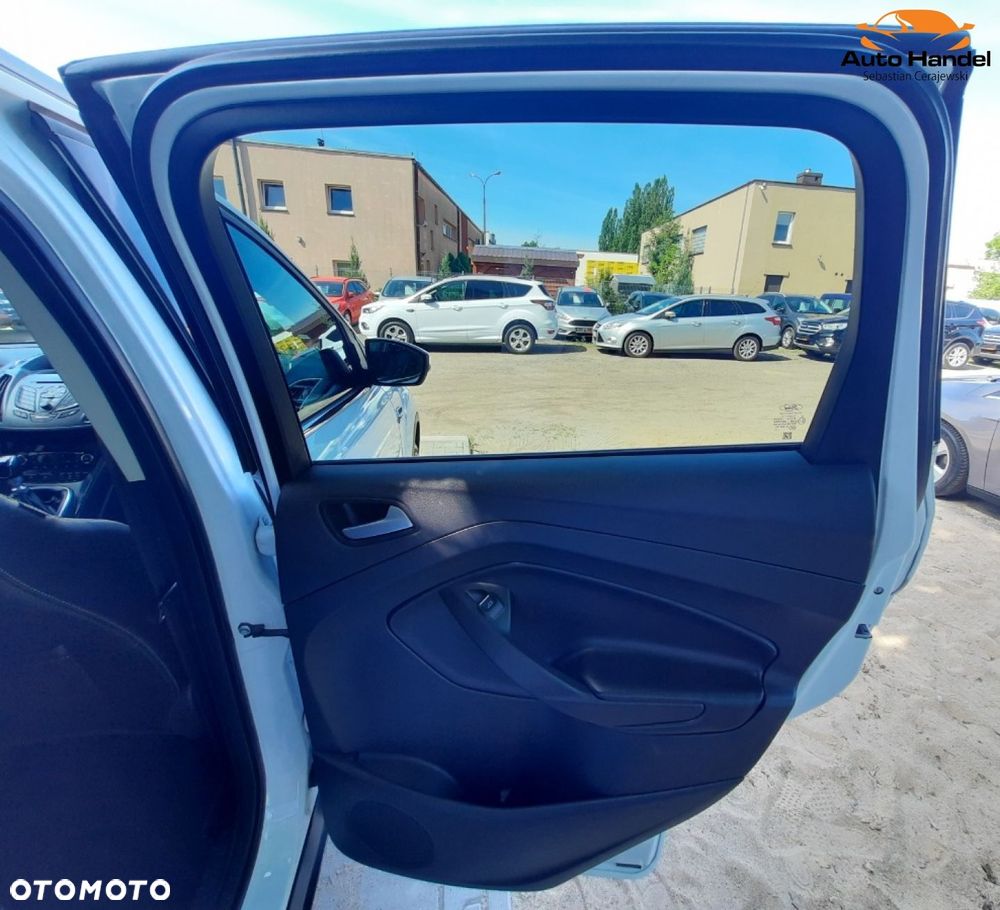 Ford Kuga 2.0 TDCi 4x2 Titanium - 39
